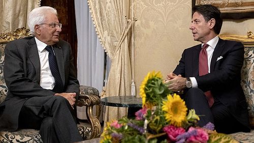 Negocieri în impas pentru formarea unui nou guvern în Italia. Mișcarea 5 Stele și Partidul Democrat se amenință reciproc cu anticipatele