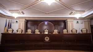 BREAKING CCR amână pentru 8 octombrie decizia privind constituționalitatea pensiilor magistraților dar respinge obiecția de neconstituționalitate care viza restructurarea ANCOM, ANRE și ASF / Contestațiile privind alte trei proiecte pentru care Guvernul și-a asumat răspunderea, amânate și ele