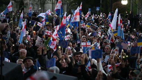 Manifestaţie pro-europeană majoră la Tbilisi înaintea alegerilor legislative din Georgia