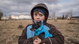 Dovezi ale unor "acuzații credibile" de violență sexuală împotriva copiilor de către trupele rusești și alte încălcări ale normelor Consiliului de Securitate al ONU privind tinerii în timp de război (Sky News)