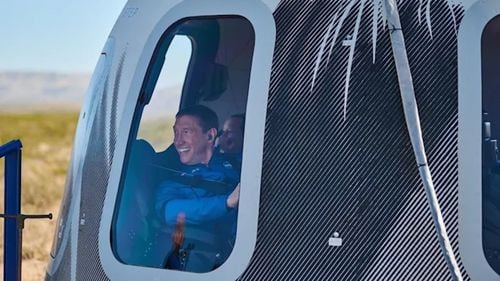 A zburat în spațiu luna trecută, iar acum a decedat în urma unui accident aerian / Glen de Vries a făcut parte din echipajul Blue Origin care a ajuns în spațiu, alături de actorul care a jucat rolul căpitanului Kirk în serialul „Star Trek”