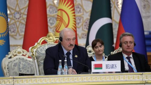 Criza migranților: Lukaşenko ameninţă Uniunea Europeană că va răspunde unor eventuale noi sancțiuni ale UE prin oprirea gazoductului care tranzitează Belarusul