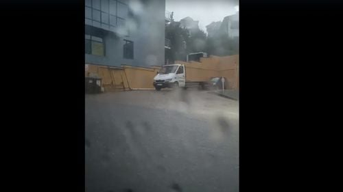 12 județe din nord-estul țării vor fi sub avertizare cod galben de ploi torențiale, începând cu ora 12