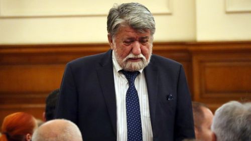 Un politician bulgar anunță că părăsește viața politică după o insultă la adresa victimelor violenței domestice: Toate curvele s-au trezit să-și amintească faptul că acum 15 ani au fost violate