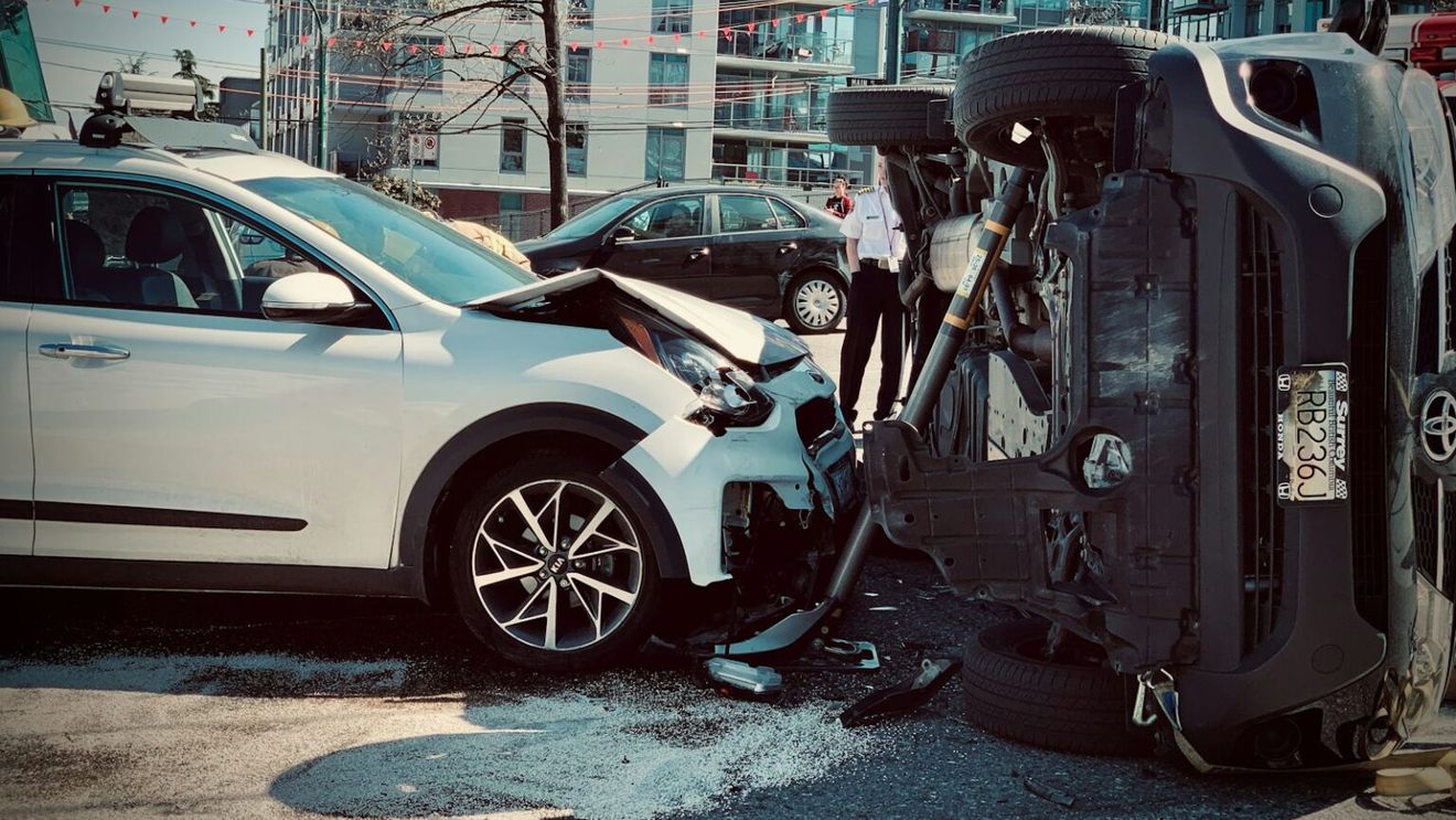 O familie de români din Spania şi-a pierdut toţi cei trei copii într-un accident de maşină