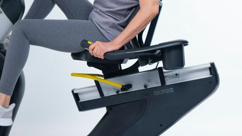Patru teste simple care îți spun cât ai îmbătrânit cu adevărat