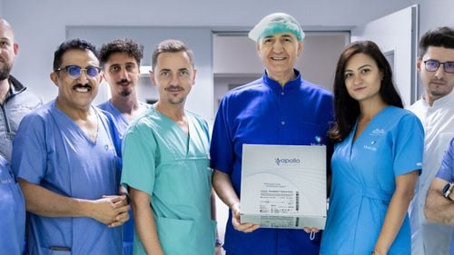 Premieră medicală, MedLife: Sleeve-ul Gastric pe cale endoscopică, o procedură minim invazivă pentru tratarea obezității, prin care medicul poate opera în interiorul stomacului fără a face incizii în abdomen