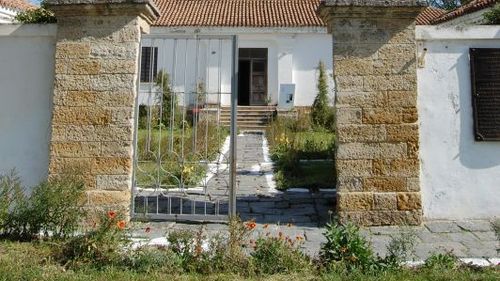 Lucrările de reabilitare a Farului vechi din Sulina nu sunt încă recepționate / Lucrările au început în anul 2019 și s-au încheiat în vara acestui an, dar sunt reclamate mai multe probleme / Este singurul far din ţară amenajat ca muzeu