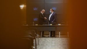 SURSE Noi detalii din culisele negocierilor PNL-PSD / Rareș Bogdan: Marcel, oameni buni, nu putem merge în partid fără măcar unul dintre cele trei ministere de investiții: Finanțe, Transporturi sau Dezvoltare