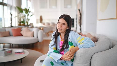 O româncă este agent imobiliar pentru Leo Messi: "Lucrez cu el de peste 10-12 ani" / ”Un alt om foarte modest pe care eu îl apreciez foarte mult este Ronnie de la Rolling Stones„