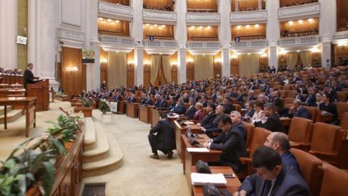 USR și PMP anunță că vor susține în Parlament prelungirea stării de urgență. Și social democrații sunt în favoarea decretului de prelungire a stării de urgență, semnat de Klaus Iohannis