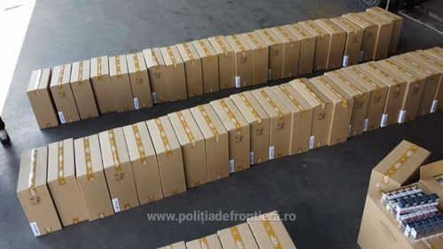 Peste 12.000 de pachete de ţigări de contrabandă capturate de poliţiştii de frontieră la Botoșani