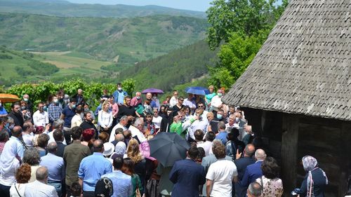 Măsuri speciale la Mănăstirea Nicula. Cele două procesiuni care se organizau de sărbătoarea religioasă „Adormirea Maicii Domnului” nu vor mai avea loc anul acesta
