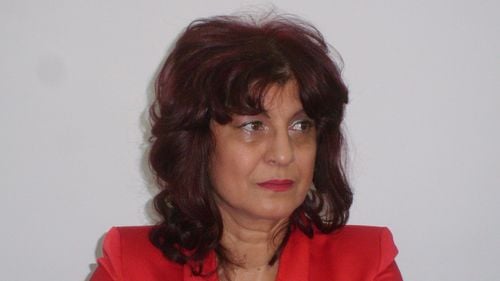 Presedintele PSD Bacau, Dragoş Benea, susține că Elena Hărătău - care a votat Guvernul Orban - nu merită să fie dată afară