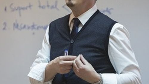 Raportul prezidențial pe Educație – Lucian Ciolan, decanul Facultății de Științele Educației: Strategiile nu se fac prin referendum. Presupun că se va trece la o muncă bazată pe știință