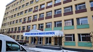 Focar de COVID-19 la Spitalul Judeţean de Urgenţă din Bistrița / La internare, toți cei 18 pacienți confirmați cu SARS-COV-2 au avut teste negative