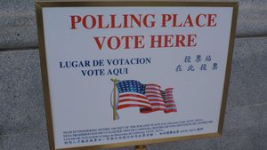 Prognoze electorale în SUA: Democrații vor câștiga Camera Reprezentanților, republicanii iau Senatul, lupta pentru Casa Albă e pe muchie de cuțit, Trump e favorit