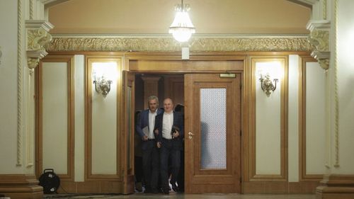 Dragnea, despre referendumul anunțat de președinte: ”De-abia îl aștept, va fi un prilej să răspundă și la alte întrebări. Câte case e nevoie să furi de la stat ca să ajungi președinte?”
