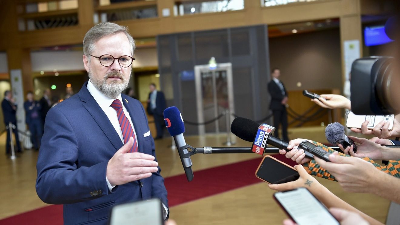 Cehia aduce cheltuielile de apărare până la obiectivul NATO de 2%