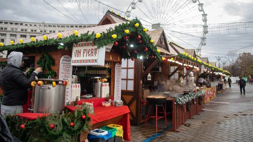 Concerte live cu Andra, Nicolae Voiculeţ şi Cezar Ouatu la Târgul de Crăciun București, în minivacanţa de Sfântul Andrei şi 1 Decembrie