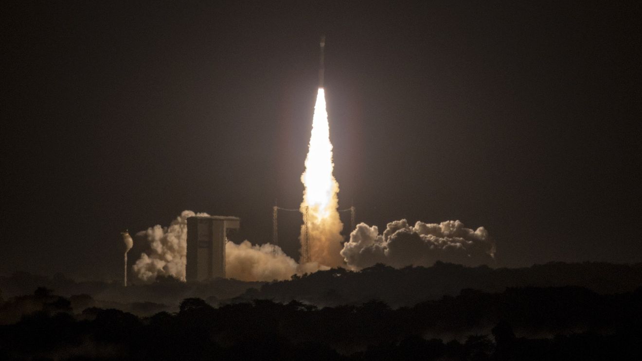 Satelitul europeano-chinez SMILE, lansat pe orbită cu o rachetă Vega C