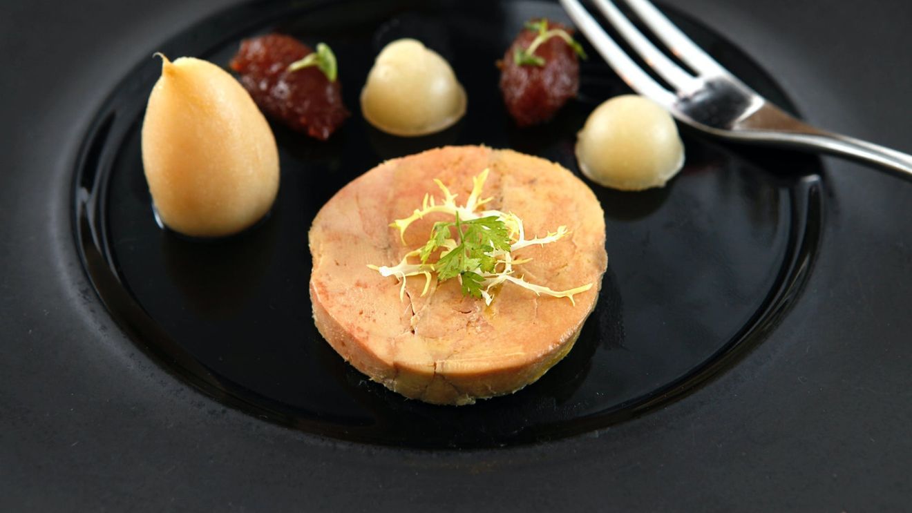 Foie gras-ul a revenit pe meniurile restaurantelor din Franța după ce gripa aviară a ocolit efectivele de raţe