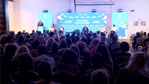 Cazul Forumului Educației de la Iași: Cum a bifat ministrul Cîmpeanu, pe linie de partid, două “dezbateri” din ținta de 50 prin care urmărește să legitimeze, ca amplă “consultare publică”, proiectele de legi ale educației