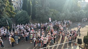 VIDEO Sindicatele protestează miercuri dimineața în fața Prefecturii Constanța: „Abilitatea Guvernului: Să nu respecte partenerii sociali” / „Spuneți că ne respectați e cazul să demonstrați”
