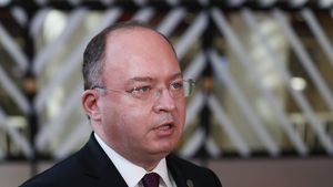 Bogdan Aurescu: Condamnăm cu fermitate acțiunile militare ale forțelor rusești în apropierea centralei nucleare de la Zaporoje