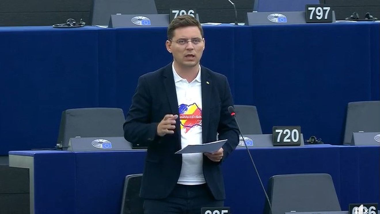 Eurodeputatul Victor Negrescu: Am transmis în Parlamentul European solicitarea ca în Constituție să avem explicit că România este parte a UE și a NATO şi că niciun partid politic extremist nu ar putea schimba lucrurile printr-un vot în parlamentul naţional