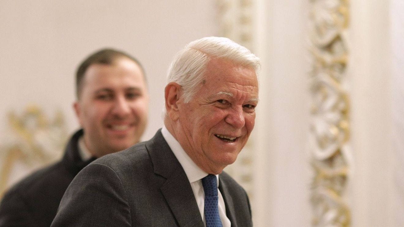 Partidul Forţa Naţională, condus de Teodor Meleşcanu, anunţă că votează moţiunea de cenzură iniţiată de PSD şi UDMR