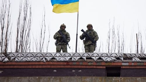 Rusia intenționează să-și evacueze tot personalul din Ambasada sa din Ucraina