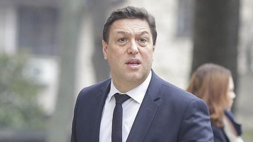 DOCUMENT: PSD vrea să scutească antreprenorii afectați de criză de plata chiriilor, iar proprietarii spațiilor închiriate să fie scutiți și ei de taxele la bugetul de stat.