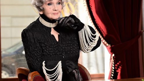 Margareta Pâslaru lansează albumul ”Timpul nu moare - 65 de ani în showbiz” / Artista împlinește 80 de ani în luna iunie / Drepturile de autor sunt donate Ambulanţei Monumentelor