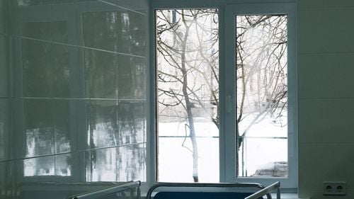 200 de paturi de spital cumpărate în Italia în perioada Covid nu au fost niciodată folosite / Sunt produse în India și nu au certificări europene / Ar putea ajunge în Ucraina