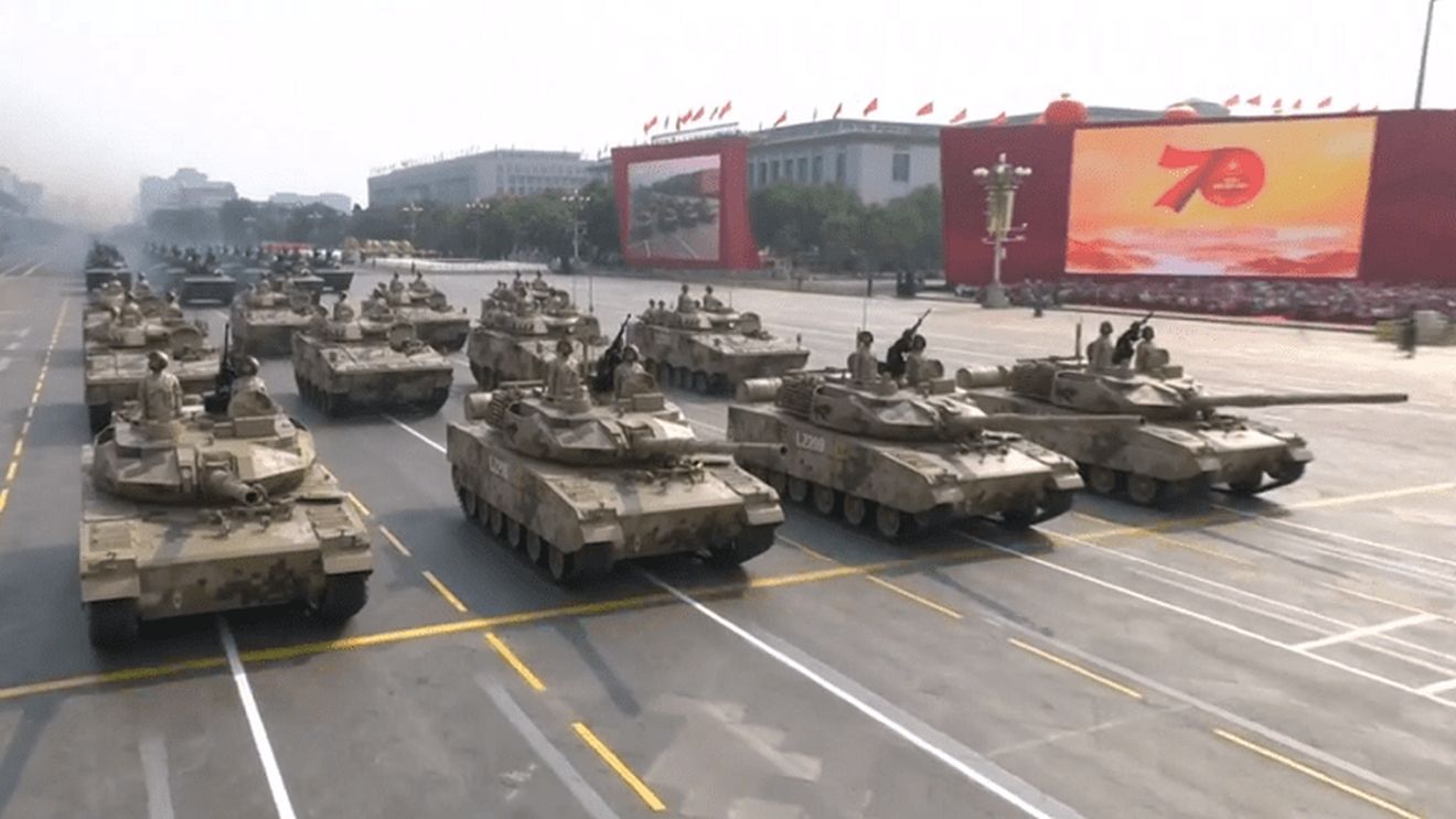 Beijingul sărbătoreşte cu mare fast împlinirea a 70 de ani de la instalarea regimului comunist