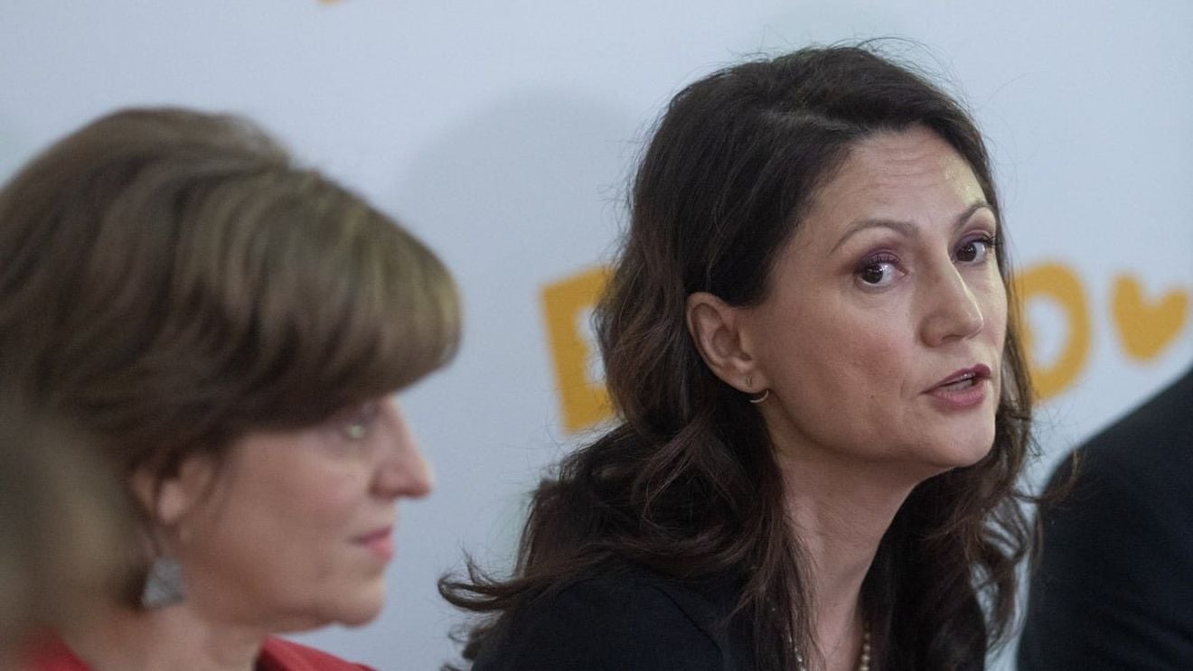 Carmen Uscatu: Propunerea este ca Oana Gheorghiu să devină preşedinte onorific, deci să rămână un membru în asociaţia Dăruieşte Viaţă, dar fără drept de vot în Adunarea generală / Ar rezolva această problemă de incompatibilitate