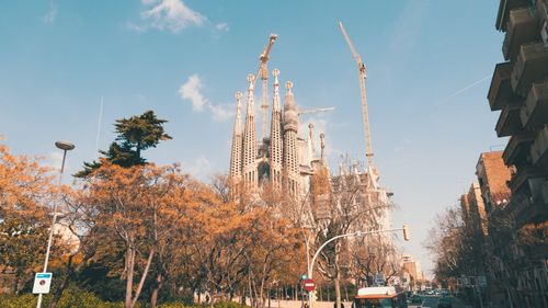 Celebra Sagrada Familia din Barcelona va fi în sfârșit finalizată în 2026, la peste 140 de ani de la începerea construcției / După finalizare, ar trebui să fie cea mai înaltă biserică din lume