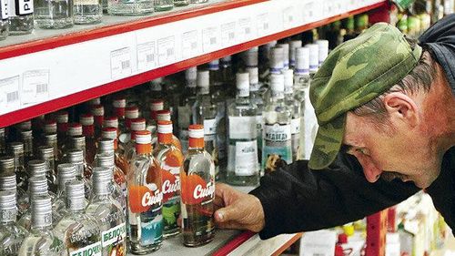 Vânzarea de alcool în Rusia ar putea fi interzisă în weekend