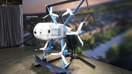 Amazon suspendă livrările cu drone după ce două dintre modelele sale recente s-au prăbușit pe timp de ploaie