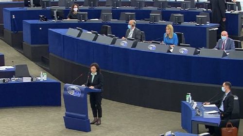 BREAKING Răsturnare de situație. Vera Jourova, despre planul de redresare al Ungariei: Nu am oprit nimic, procesul continuă / Cioloș anunțase că planul a fost suspendat