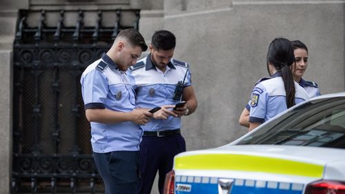 Lucian Bode, explicații suplimentare despre afacerea BMW, după ce a plasat decizia la USR: ”Ne acuză că Poliția Română a trecut intenționat cutia de viteze 8+1. Păi, dacă în proiectul tehnic scrie 8+1, puteam eu să scriu 7+1?”/ Ministrul de Interne garantează că va face publică documentația