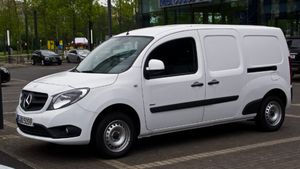 Mercedes-Benz renunţă la segmentul de vehicule comerciale mici, inclusiv modelele Citan şi T-Class