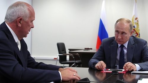 Tribunalul Iaşi a ridicat sancţiunile impuse de ANAF unei firme care a importat îngrăşăminte de la combinatul condus de oligarhul rus Serghei Chemezov, aflat pe lista neagră a UE şi SUA după invazia Crimeei de către Federaţia Rusă