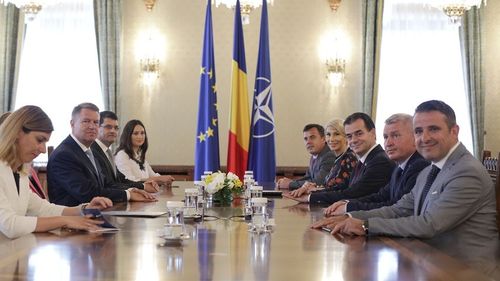 VIDEO Consultări la Palatul Cotroceni / Orban: Referendumul de revizuire ar trebui organizat odată cu prezidențialele / Barna: Inițiativa ”Fără penali” trebuie să facă parte din această revizuire a Constituției / Kelemen: Să eliminăn OUG-urile din Constituție