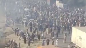 Jurnaliştii din Pakistan au protestat în marile oraşe împotriva legii de reglementare a social media