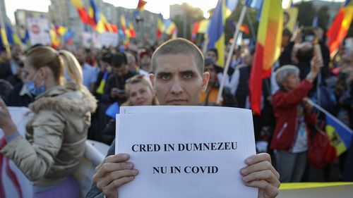 CNA a amendat televiziunea Nașul TV cu 10.000 de lei pentru afirmații antivacciniste: ”Aici este o demonstraţie în care "Naşul" încearcă să argumenteze inutilitatea vaccinării pe un traseu logic de dânsul cunoscut”