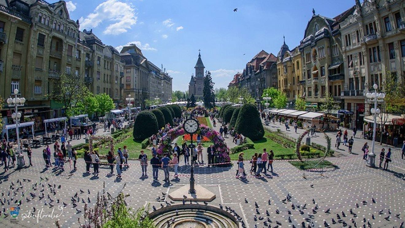 Timişoara: Clădirile istorice renovate de proprietari vor beneficia gratuit de iluminare arhitectonică nocturnă