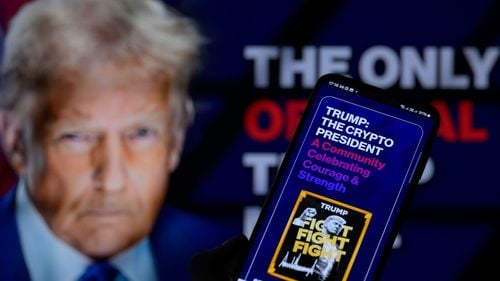 Avertisment Wall Street Journal: Criptomonedele lansate de familia Trump, o vulnerabilitate juridică și politică pentru președintele SUA