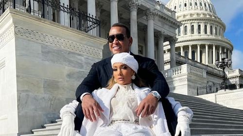 Jennifer Lopez şi Alex Rodriguez au confirmat că s-au despărţit: Ne-am dat seama că ne simţim mai bine ca prieteni 
